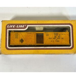 Life Like Ho Scale Model Trains Boxcar 8439 Chicago Illinois‎ Midland Boxcar